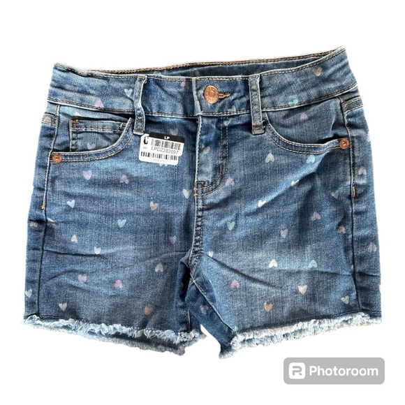 Cat & Jack Other - Cat & Jack Girls’ Heart Prints Stretch Shorts